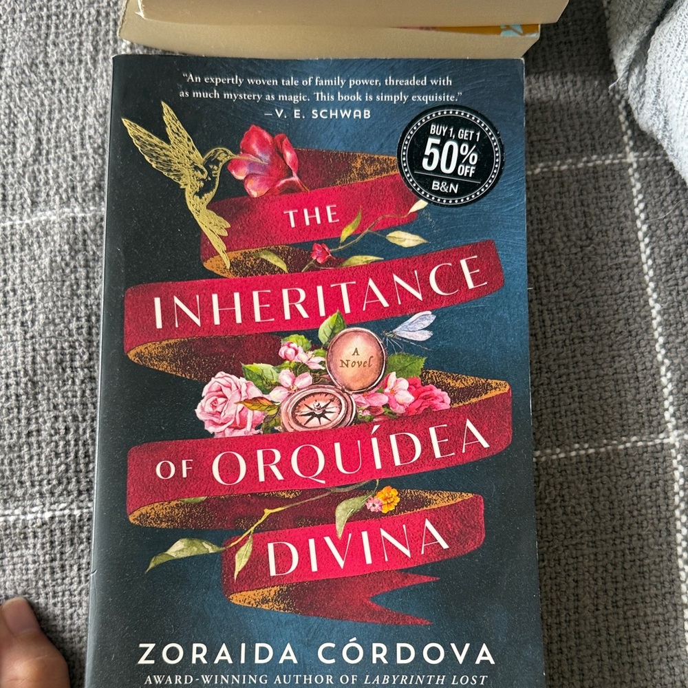The Inheritance of Orquídea Divina - Red Ribbon Cover